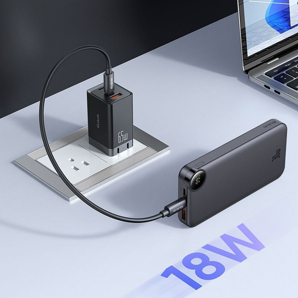 Batterie Externe McDodo MC-3850 Display, 10000mAh, 30W, QC + PD, 1 x USB-A - 2 x USB-C, Noire