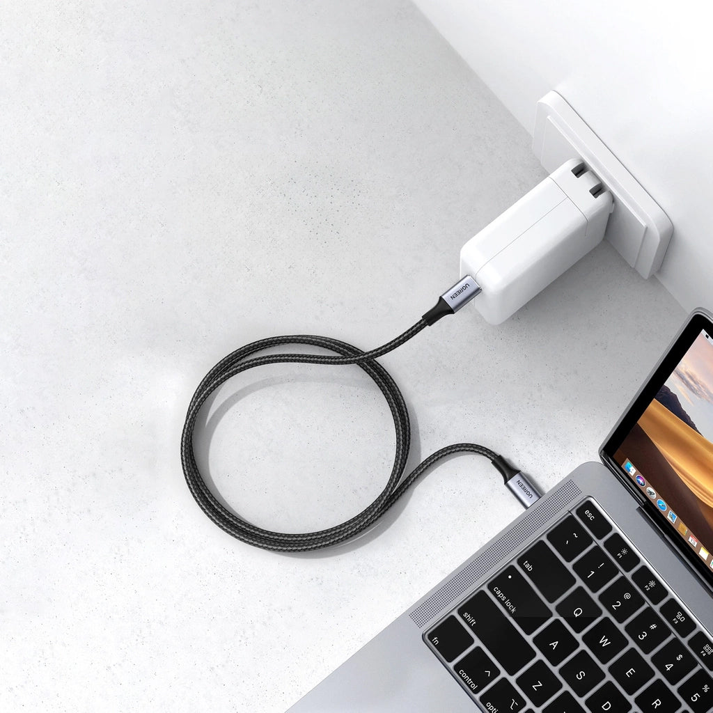 Câble de Données et de Charge USB-C - USB-C UGREEN US316, 100W, 0.5m, Gris