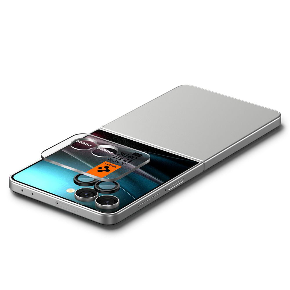Schutzfolie für die Rückkamera Spigen GlastR EZ FIT Optik Pro HD für Samsung Galaxy Z Flip7 F766, gehärtetes Glas, Set mit 2 Stück, Schwarz AGL09587