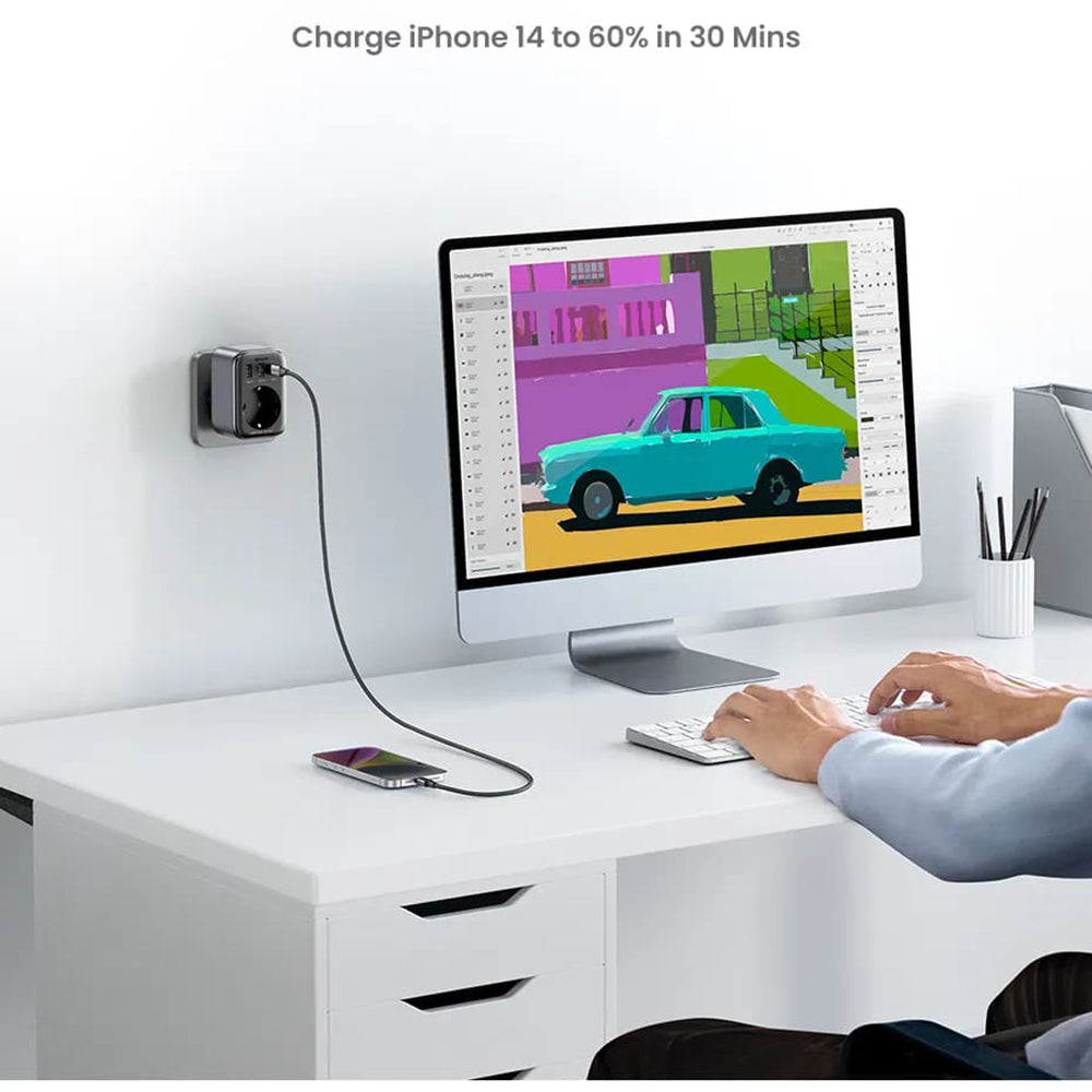 Chargeur Réseau UGREEN 15289 US, 30W, 3A, 2 x USB-A - 1 x USB-C - 1 x Schuko, Noir