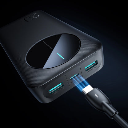 Externer Akku Joyroom JR-PBF14, 20000mAh, 12W, 1 x USB-C - 2 x USB-A, Schwarz