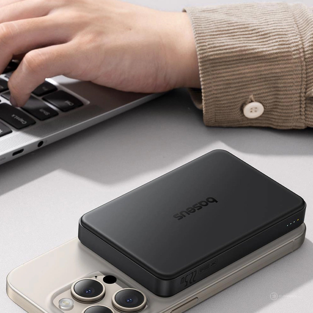 Batterie Externe Sans Fil Baseus Airpow2 Qi2, 10000mAh, 22.5W, QC + PD + FQI, 1 x QI - 1 x USB-A - 1 x USB-C, Noire P10080000123-00