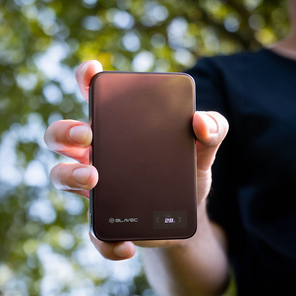 Blavec BJ-04 Slim kabellose Powerbank, 10000 mAh, 22,5 W, PD + FQI, 1 x QI – 1 x USB-C, Lila