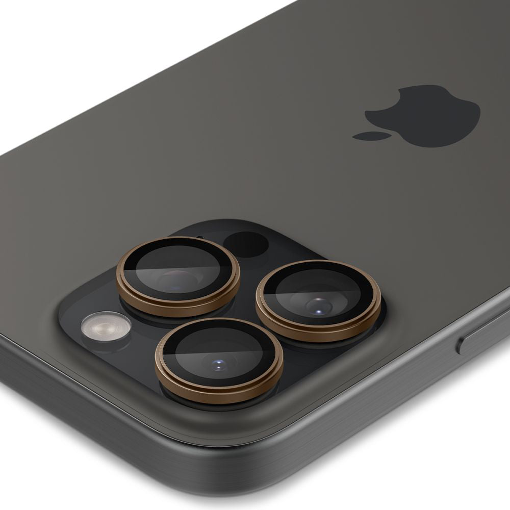 Schutzfolie für die Rückkamera Spigen GlastR EZ FIT Optik Pro für Apple iPhone 16 Pro, gehärtetes Glas, Set mit 2 Stück, Bronze AGL08862