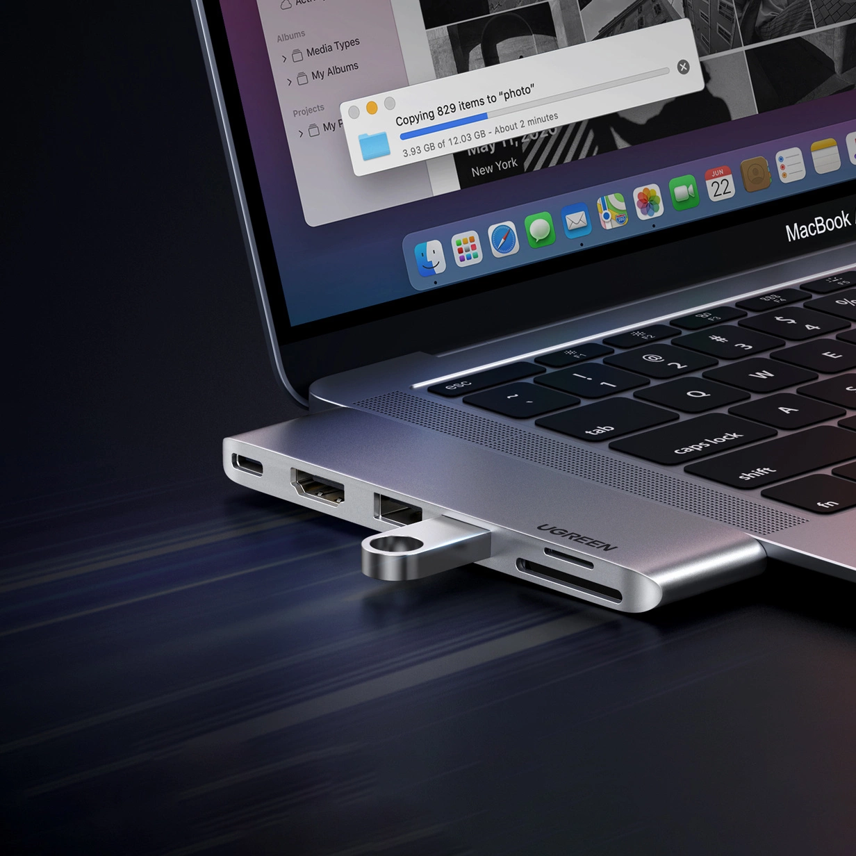 Hub USB-C UGREEN CM380 (80856) pour Apple MacBook Pro / Air Series, 2 x USB-A 3.0 - 1 x USB-C - 1 x HDMI - 1 x SD - 1 x microSD
