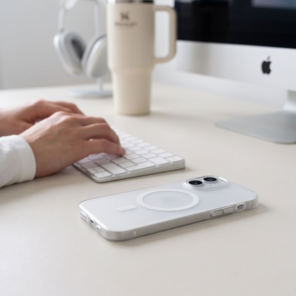 Coque MagSafe pour Apple iPhone 17, Tech-Protect, MagZero, Blanc Mat