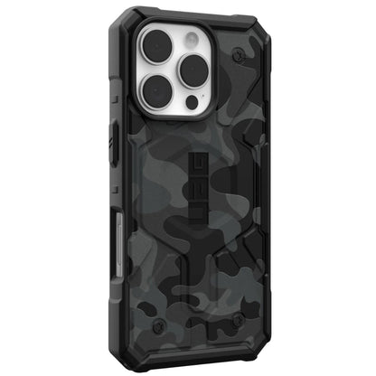 MagSafe-Hülle für Apple iPhone 16 Pro, Urban Armor Gear, Pathfinder SE Midnight Camo, Tarnmuster