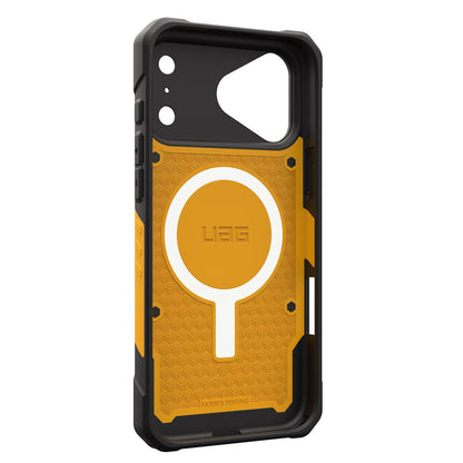 Coque MagSafe pour Apple iPhone 18 Pro Max / 17 Pro Max, Urban Armor Gear, Pathfinder, Jaune