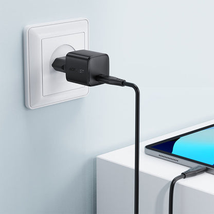 Netzladegerät mit USB-C Kabel Acefast A118, 30W, 3A, 1 x USB-C, Schwarz