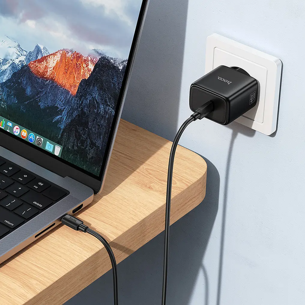 HOCO N83 Netzladegerät, 40W, 3A, 1 x USB-C, Schwarz