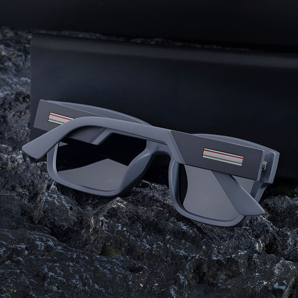 Lunettes de Soleil Homme Techsuit 8491, Polarisées, Protection UV, Noir Mat Rouge